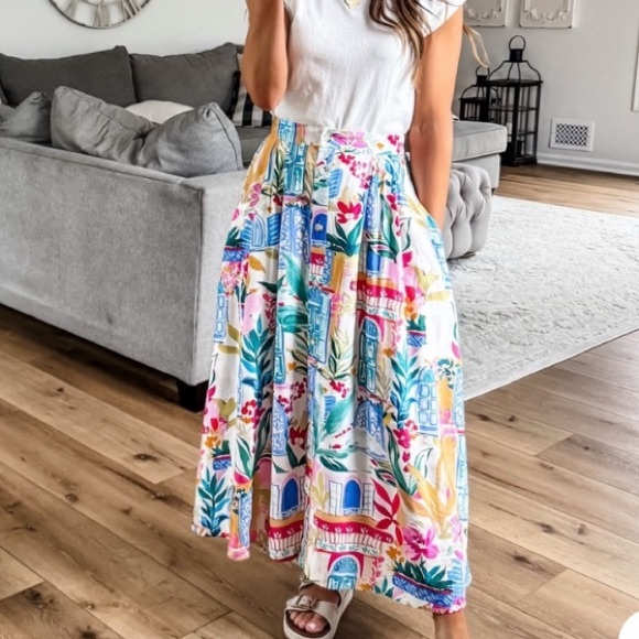 Dresses & Skirts - NWT COLORFUL BUTTON DOWN MAXI SKIRT